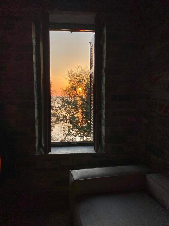 Ej Boutique Suites Milina Zewnętrze zdjęcie