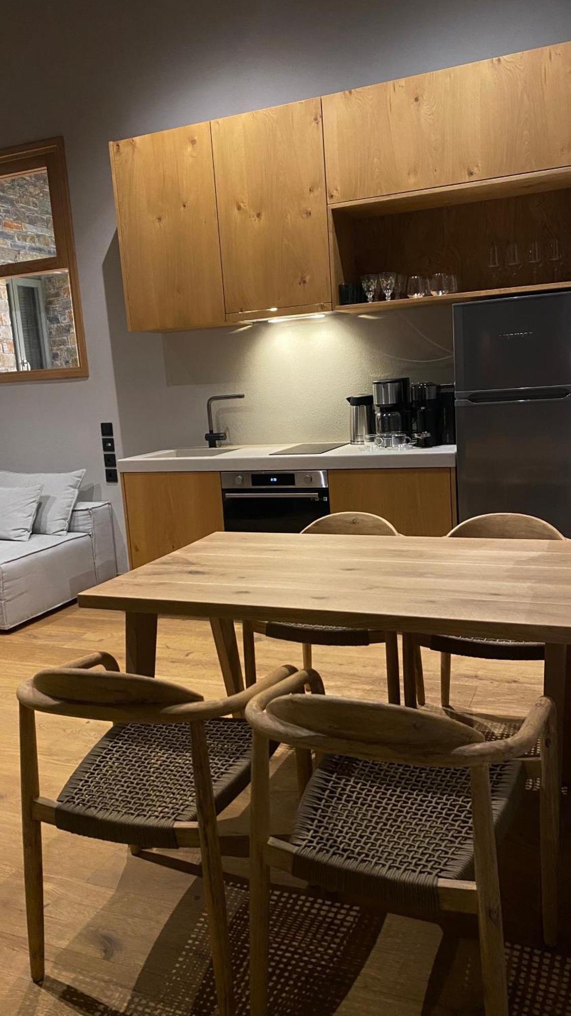 Ej Boutique Suites Milina Zewnętrze zdjęcie